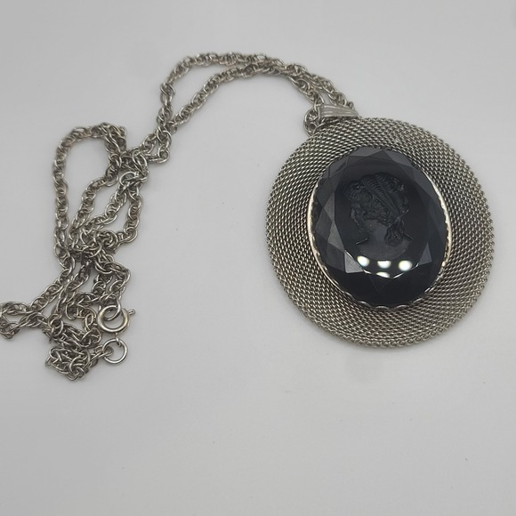 Vintage‎ Cameo Necklace Black Mesh Silver Tone 22" - Picture 4 of 8